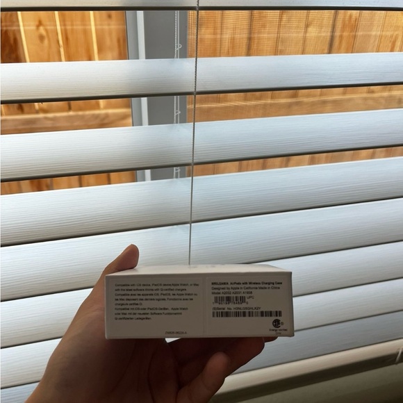 Airpod generation 2 - Picture 2 of 4